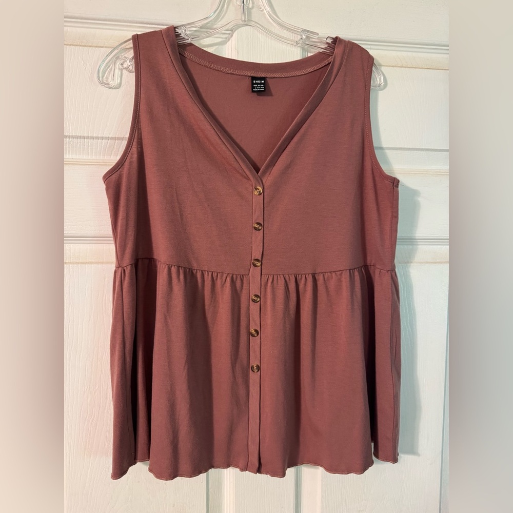 SHEIN Red Buttoned Peplum Tank Top